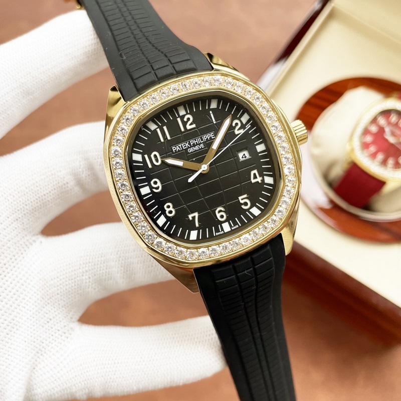 Patek Philippe Men's Classic Calatrava Replica Watch Prestige Quality Design-4