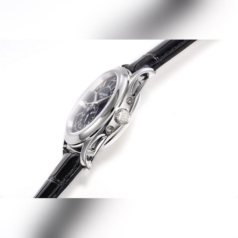 Patek Philippe Complications 5205G-013 First Nautilus Model Released-6