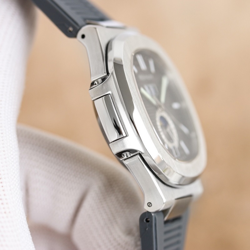 Patek Philippe Nautilus 5726A High-End Replica Launch-6