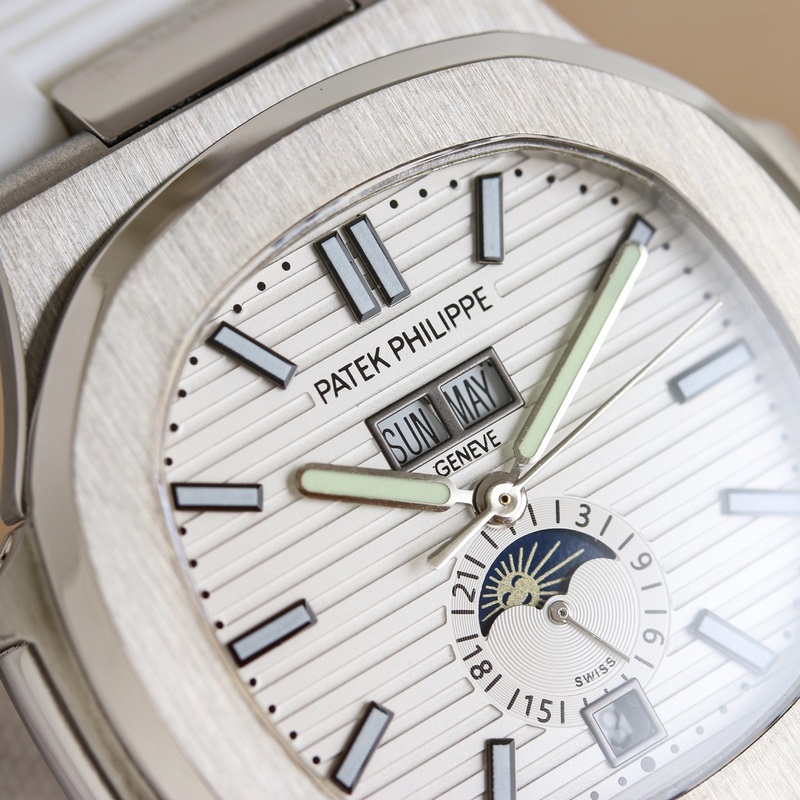High-End Replica Patek Philippe Nautilus 57261A New Model Release-3
