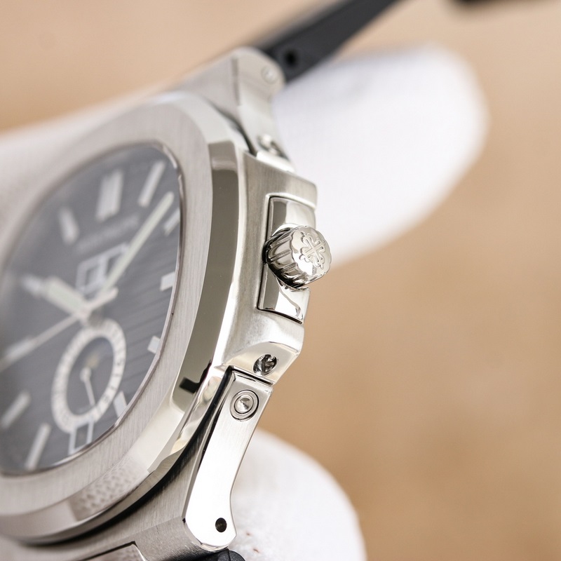Patek Philippe Nautilus 57261A High-End Replica with New Molding-4