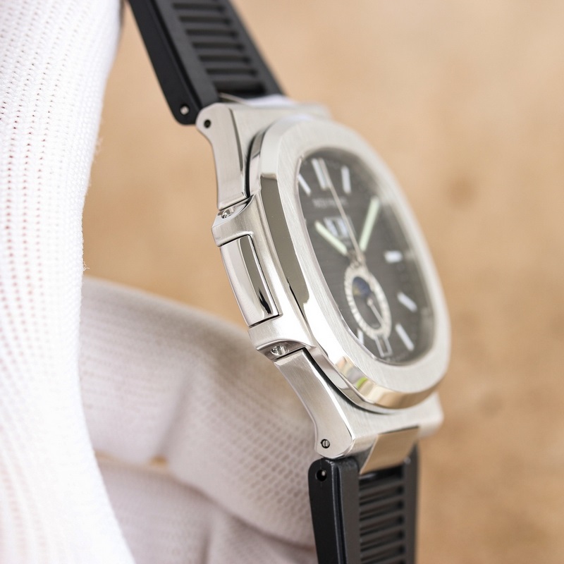 Patek Philippe Nautilus 57261A High-End Replica with New Molding-5