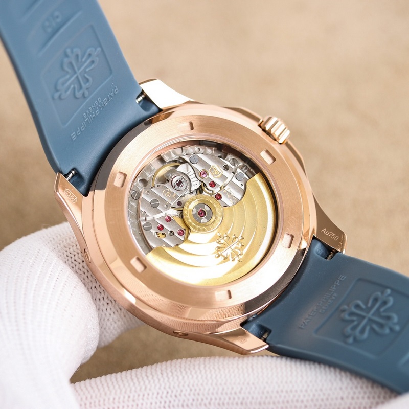 Patek Philippe Aquanaut 5261R-001 Smiley Face Replica Watch for Men and Women-7