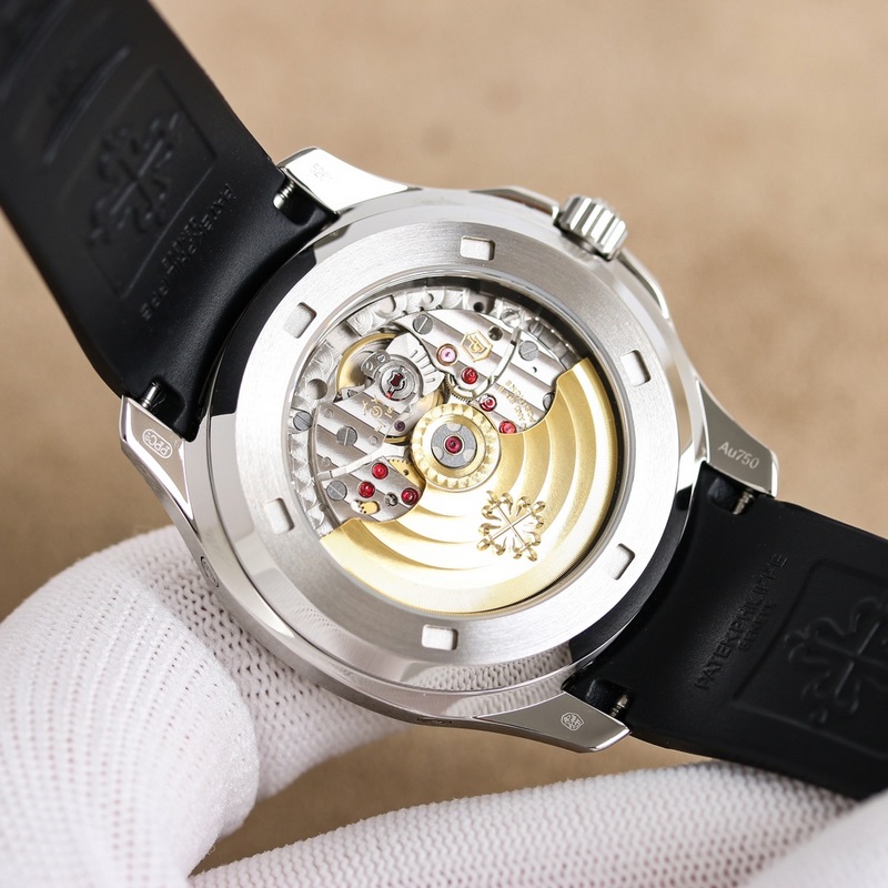 Patek Philippe Aquanaut 5261R-001 Smiley Face Replica Watch for Men and Women-7