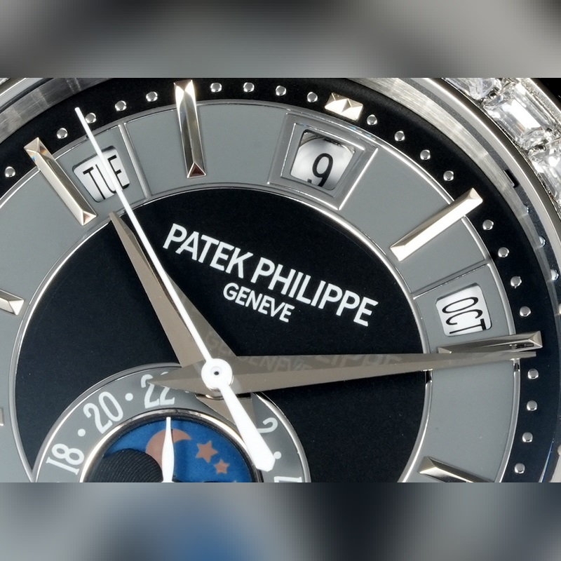 Patek Philippe Nautilus 5205G-013 Unveiling a Luxurious Complication Series-5