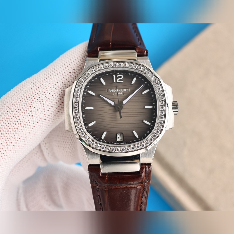 Patek Philippe Nautilus Women's Replica Watch PP7118 Premium 2023 Edition-3