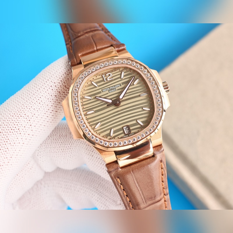 Patek Philippe Nautilus 7118 Ladies Replica Watch Luxury Edition-4