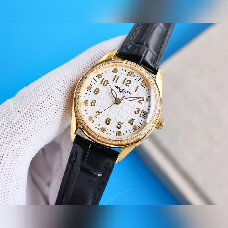 Patek Philippe Aquanaut Women's Replica Watch Elegant Strong Night Function-2