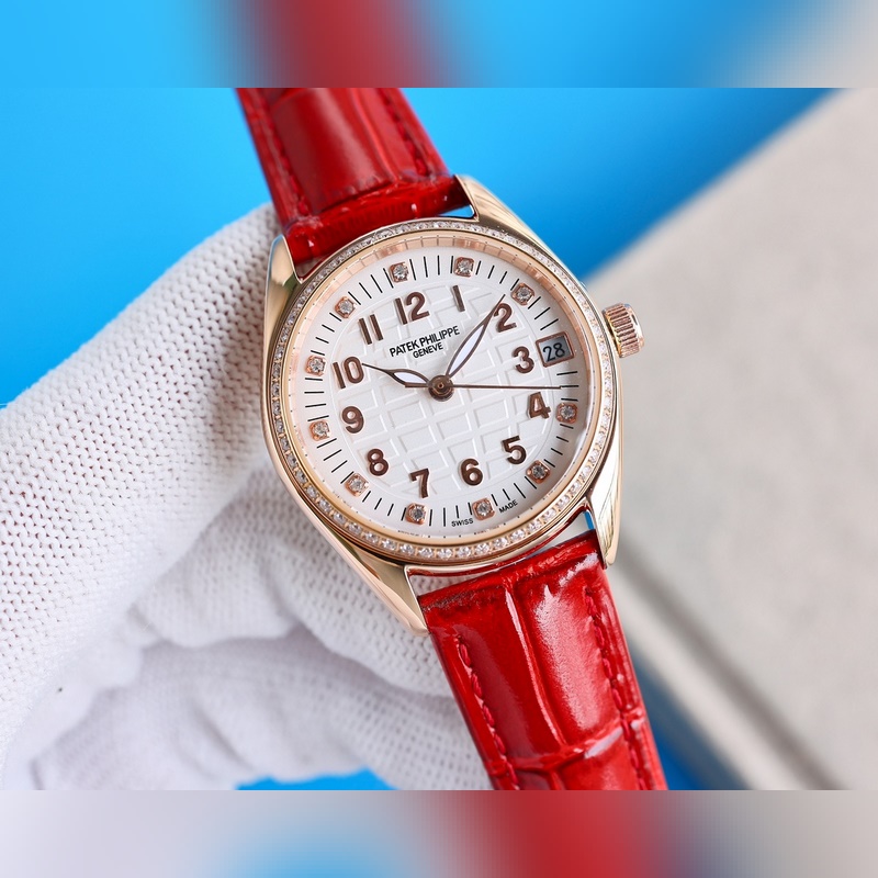 Patek Philippe Aquanaut Women's Replica Watch Elegant Strong Night Function-4