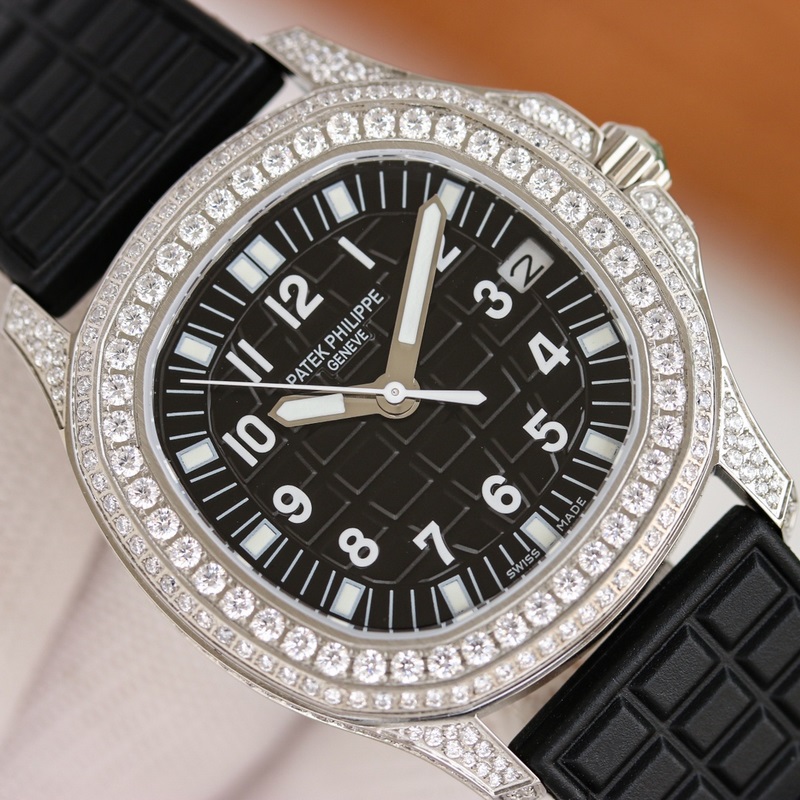 Patek Philippe Aquanaut Mechanical Women's Replica Watch A New Era of Authenticity-3