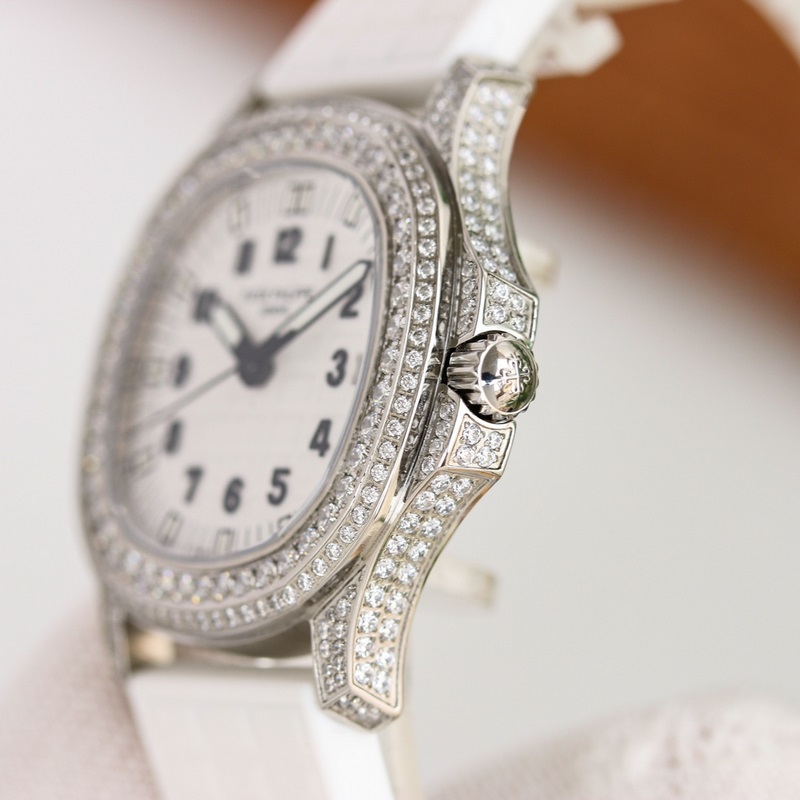 Patek Philippe Aquanaut Mechanical Women's Replica Watch A New Era of Authenticity-6