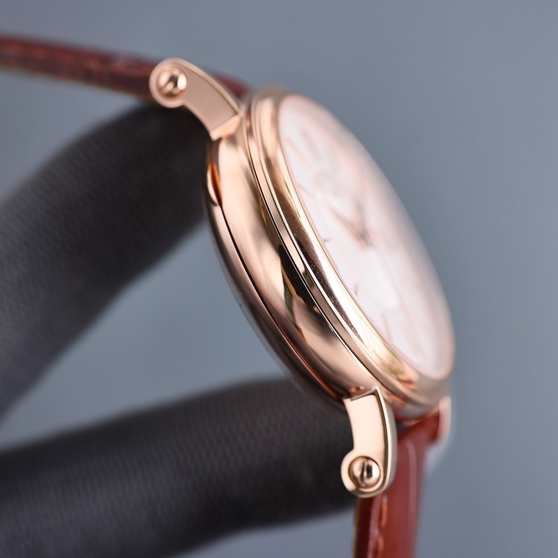 Patek Philippe Calatrava 5153 Elegant Masterpiece with Artisan Craftsmanship-5