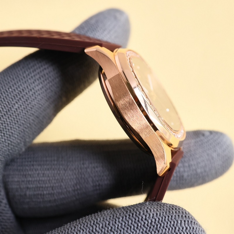 Patek Philippe Aquanaut Series Women's Mechanical Replica Watch New Release with Quality Features-7