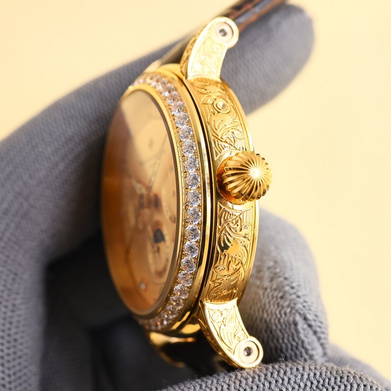 Patek Philippe Calatrava Elegant Engraved Case with Strong Aesthetics-6