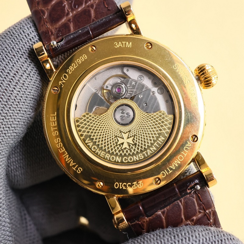 Patek Philippe Calatrava Elegant Engraved Case with Strong Aesthetics-7