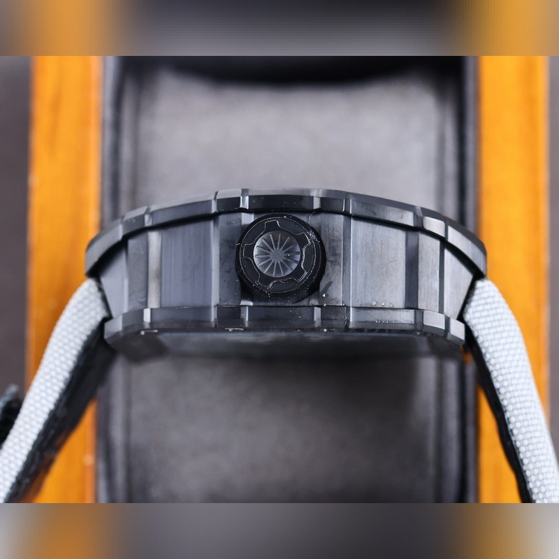 Richard Mille RM35-02 Lightweight Luxury Performance Timepiece-5