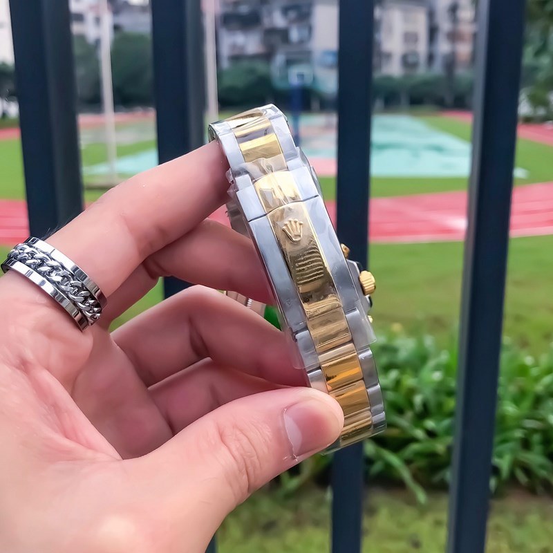 Rolex Yacht-Master II Oyster Perpetual | High-Quality Timepiece-8