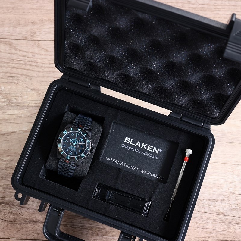 Rolex Submariner Black Steel Carbon Upgrade Edition-3