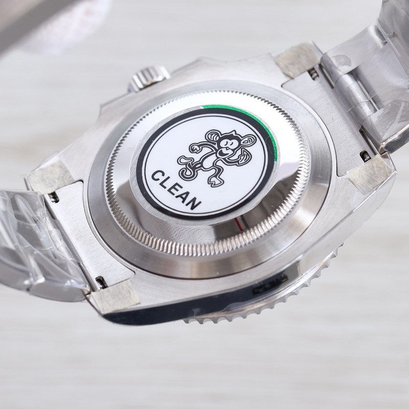 Rolex Submariner Sea-Dweller Robust Quality and Features-8