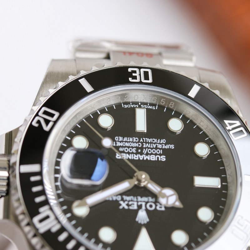 Rolex Submariner V10 Platinum Edition Powerful Movement and Quality Craftsmanship-5