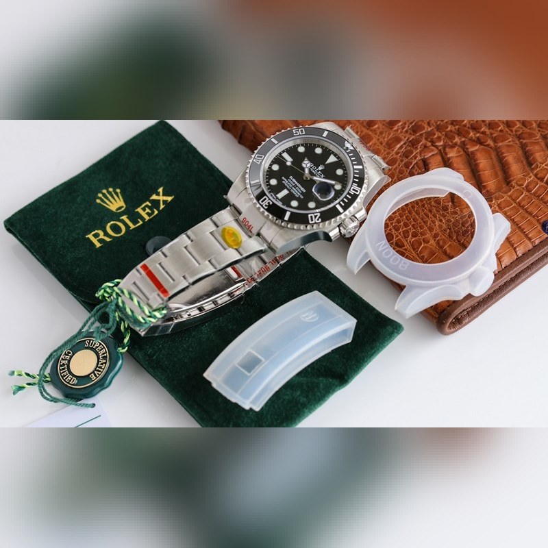 Rolex Submariner V10 Platinum Edition Powerful Movement and Quality Craftsmanship-7