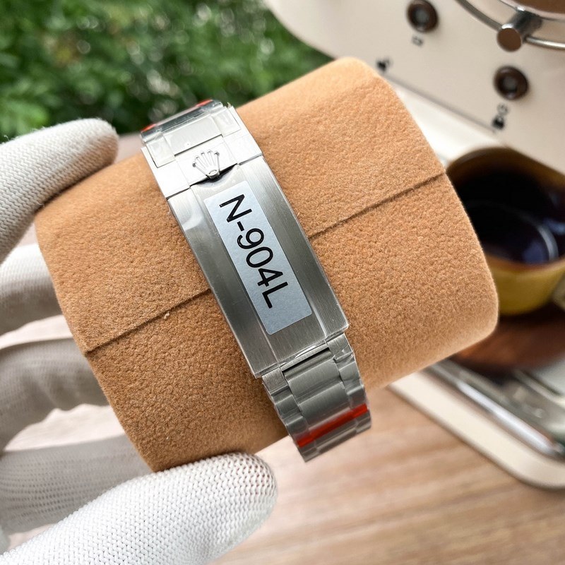 Rolex Submariner 116610 Premium Dive Replica Watch with Exceptional Quality-6