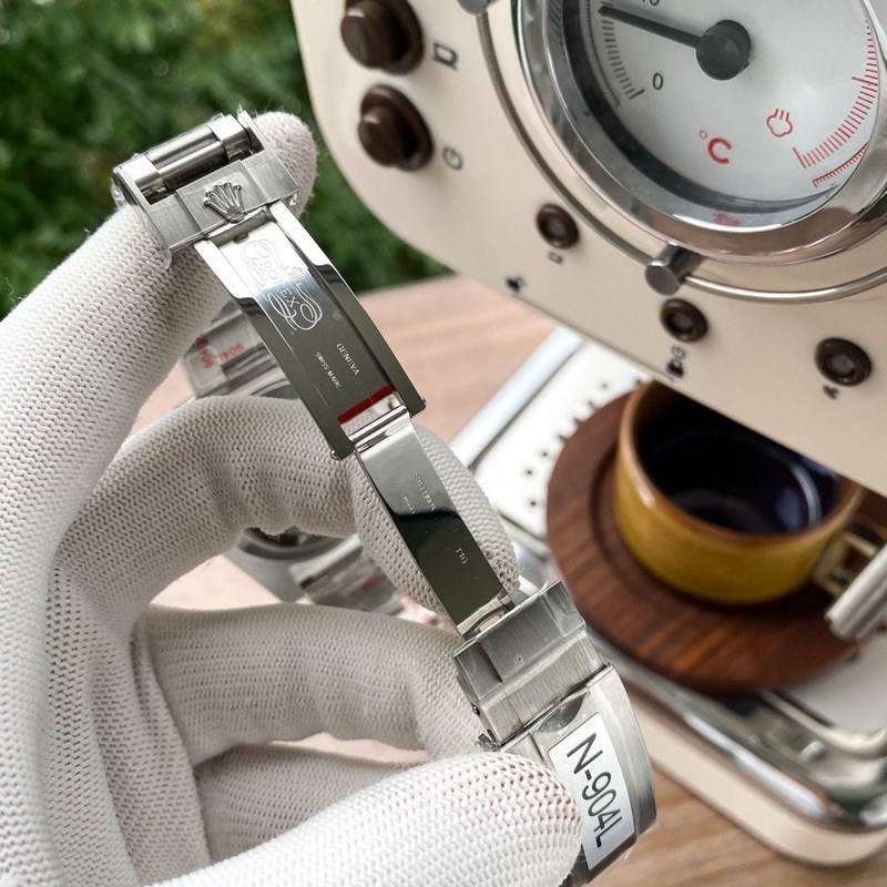 Rolex Submariner 116610 Premium Dive Replica Watch with Exceptional Quality-7