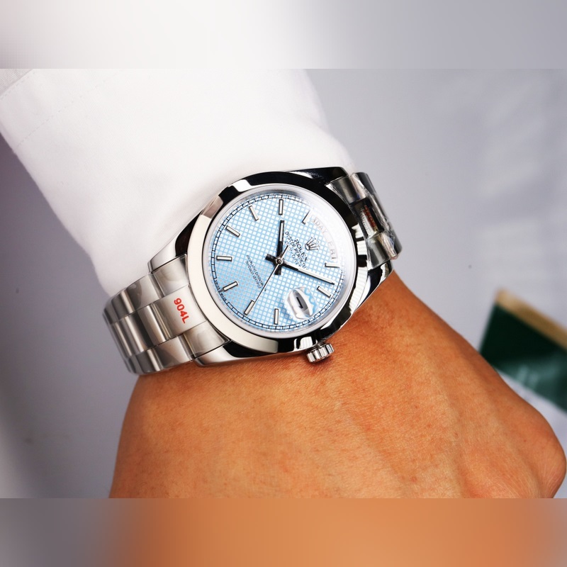 Rolex Oyster Perpetual Datejust 41mm Timeless Elegance-4