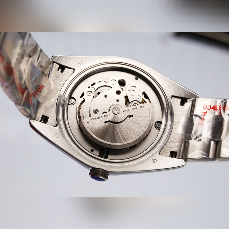 Rolex Oyster Perpetual Datejust 41mm Elegant Classic Timepiece-8