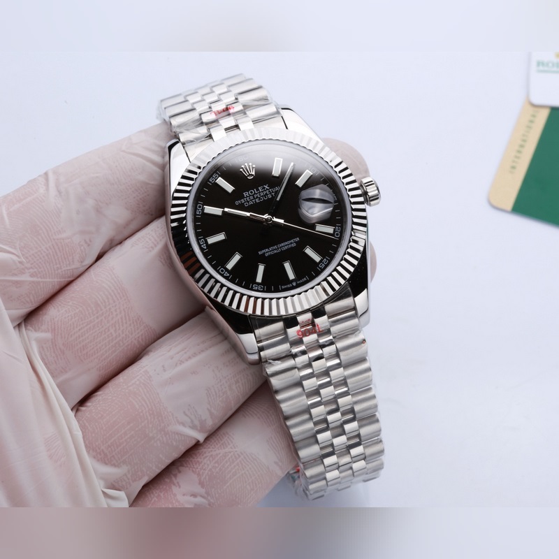Rolex Oyster Perpetual Datejust 41mm Timeless Elegance-4