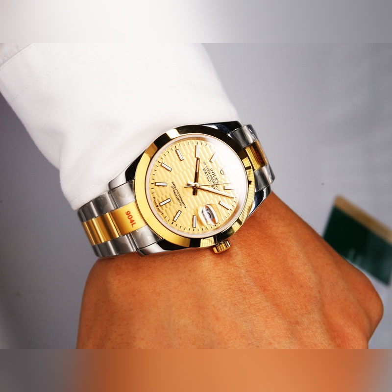 Rolex Oyster Perpetual Datejust 41mm Timeless Elegance-4