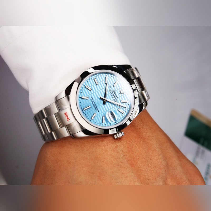 Rolex Oyster Perpetual Datejust 41mm Timeless Elegance-4