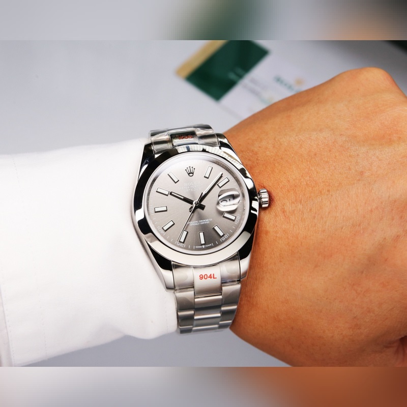Rolex Oyster Perpetual Datejust 41mm Timeless Elegance-2