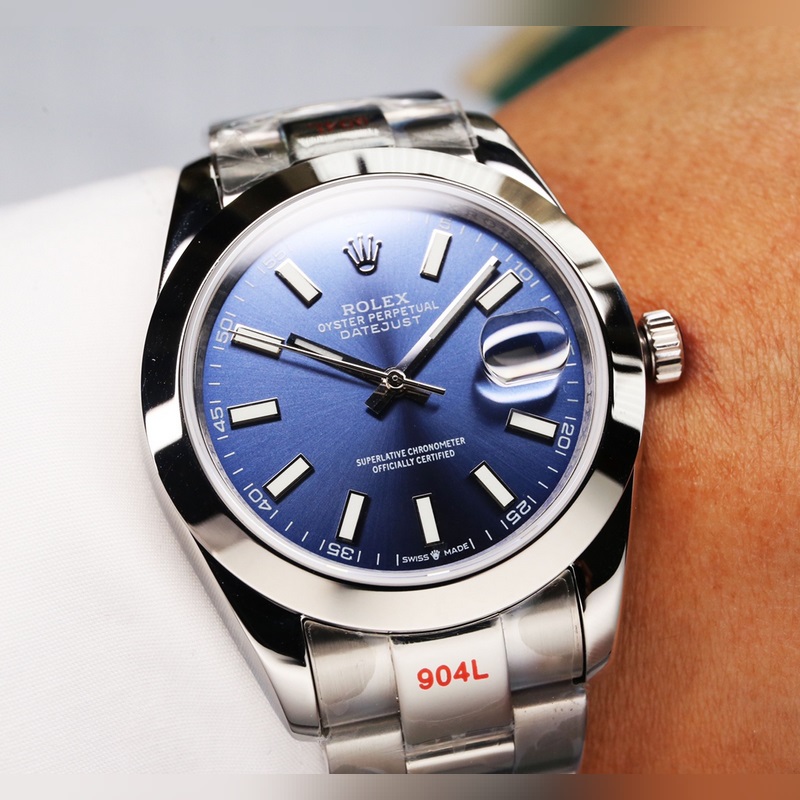 Rolex Oyster Perpetual Datejust 41mm Timeless Elegance and Craftsmanship-3