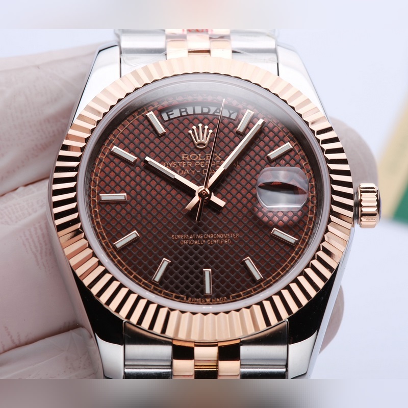 Rolex Oyster Perpetual Datejust 41mm Timeless Elegance-1