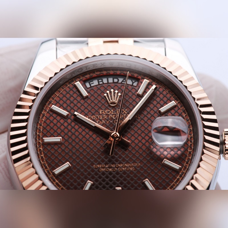 Rolex Oyster Perpetual Datejust 41mm Timeless Elegance-2