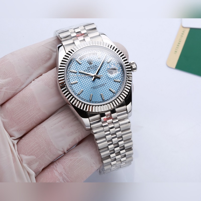 Rolex Oyster Perpetual Datejust 41mm Timeless Elegance-3