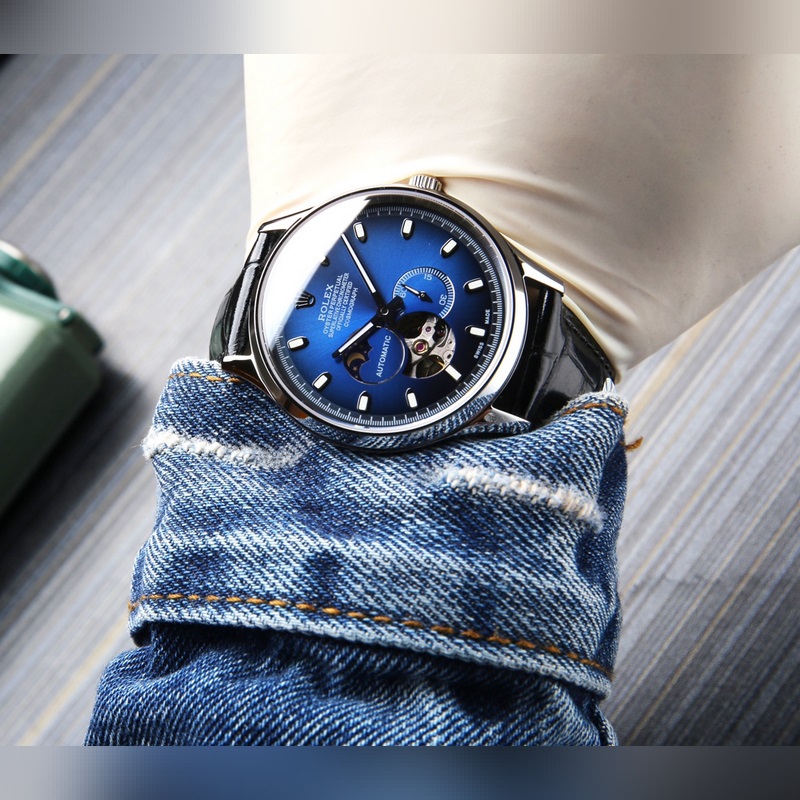 Rolex Day-Date Series Water Resistant up to 120m-4