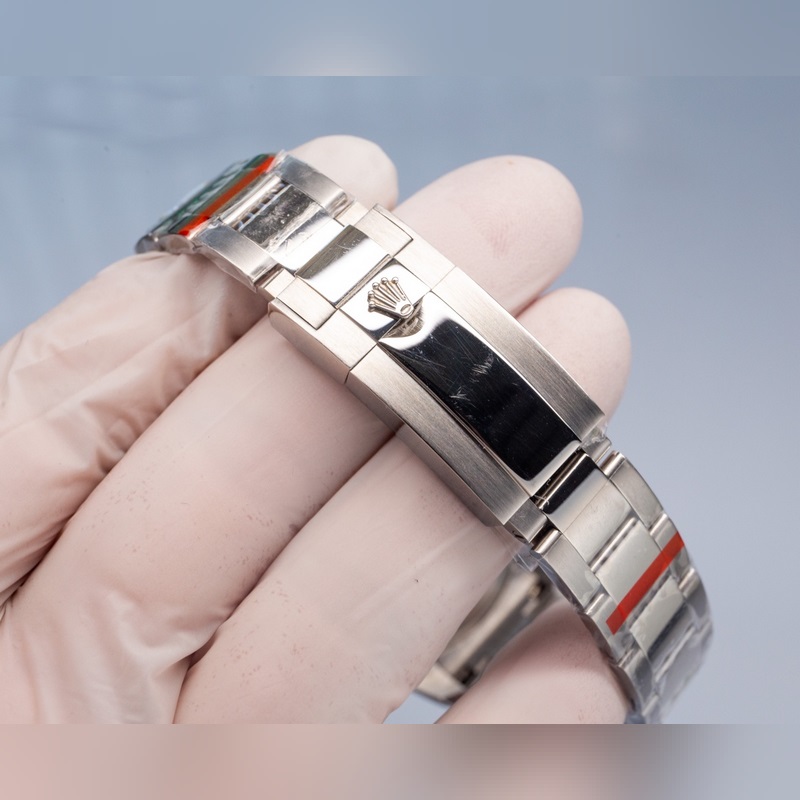 Rolex Yacht-Master Limited Edition Gemstone Aesthetic Mastery and Quality Craftsmanship-7