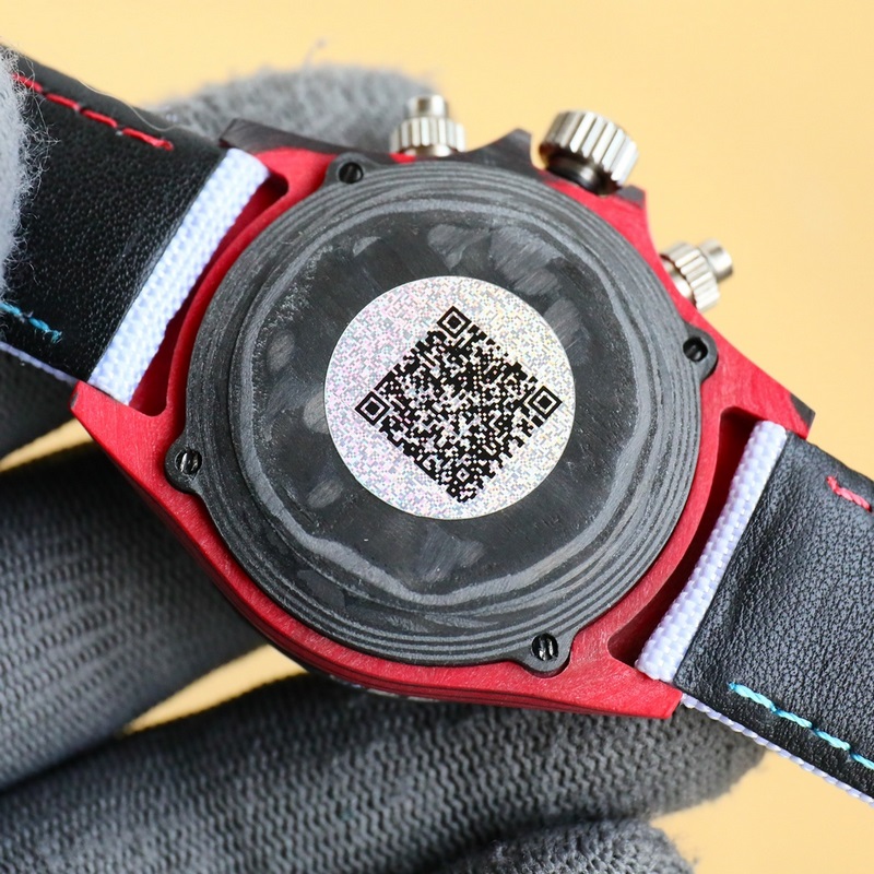 Rolex Daytona Carbon Fiber Custom Edition Lightweight and High-Quality Timepiece-7