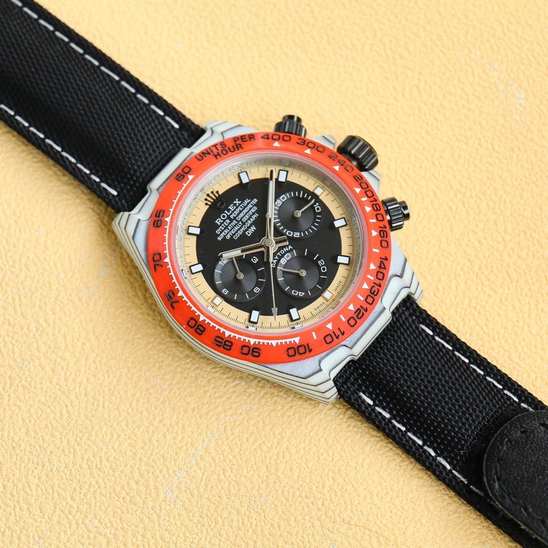 Rolex Daytona Carbon Fiber Custom Edition Lightweight Luxury Timepiece-4
