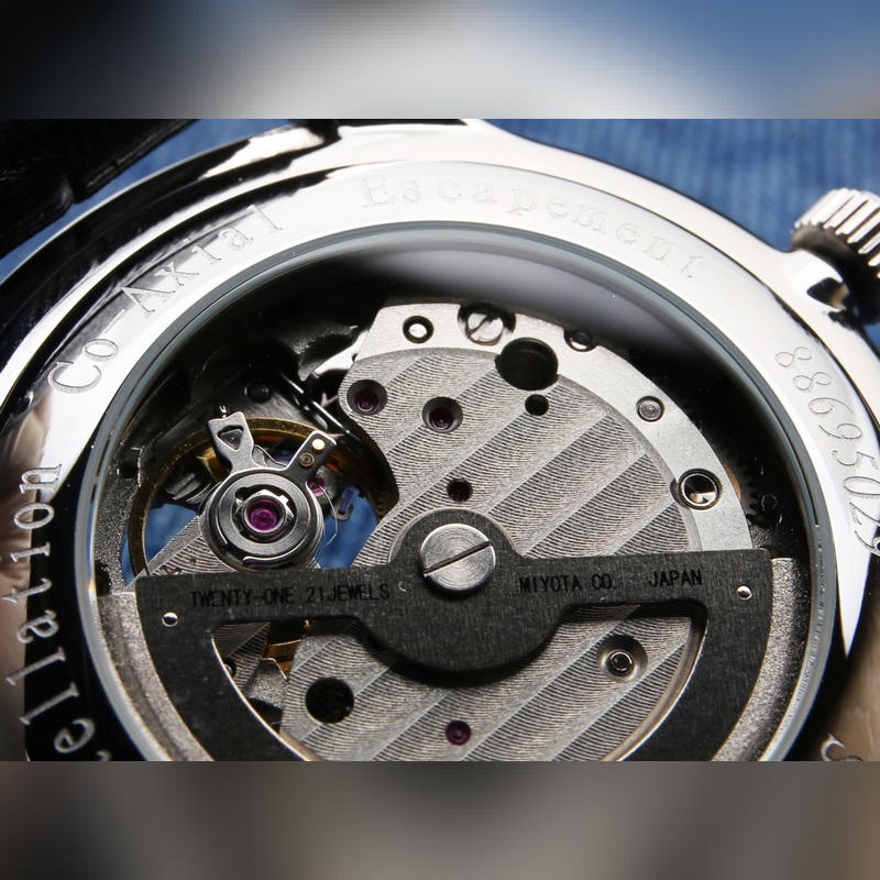 Rolex Day-Date Series Water resistant up to 120m-8